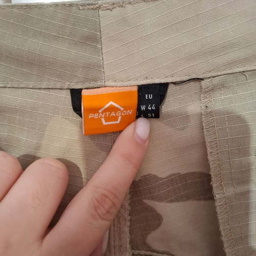 Pentagon Tactical Cargo Shorts used, desert camo, size W34 EU44