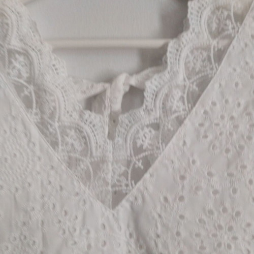Samantha women's lace blouse like new, white, size M