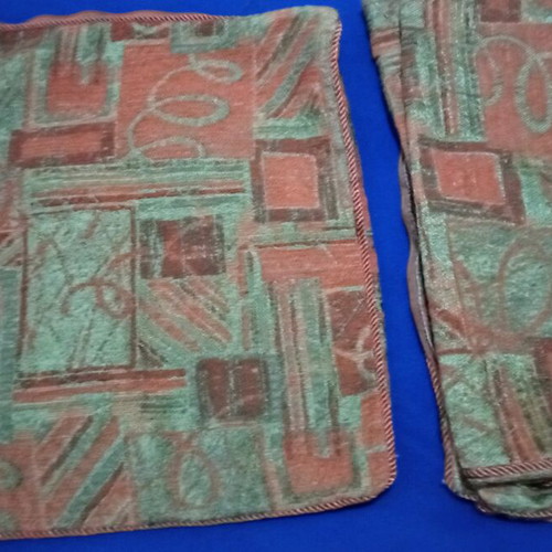 Decorative pillowcases pack of 8 like new, assorted designs