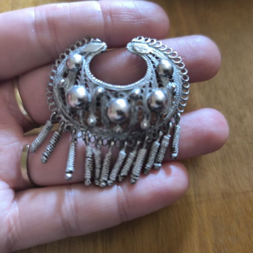 Vintage silver filigree brooch 925