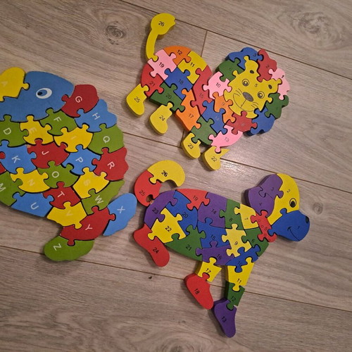 Wooden puzzles used, set of 3 animal designs