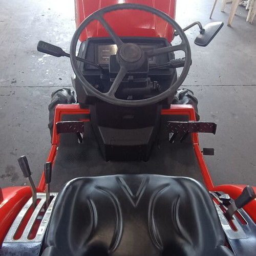 Shibaura P155F 4x4 17hp tractor like new, 2006, 606 hours