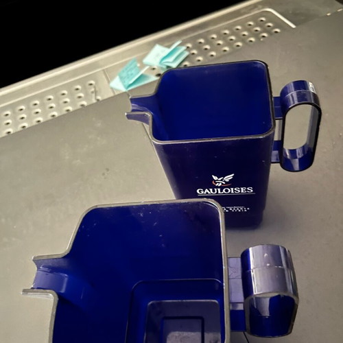 Plastic water pitchers like new, set of 2
