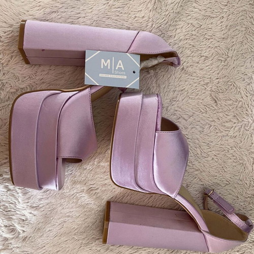 Lilac sandals new with thick 15.5 cm heel size 39