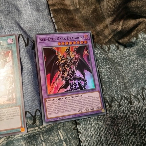 Yu-Gi-Oh 8-Card Package New with Popular Cards