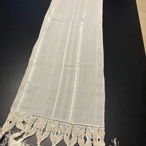 White table runner new with lace and fringes 85x23cm