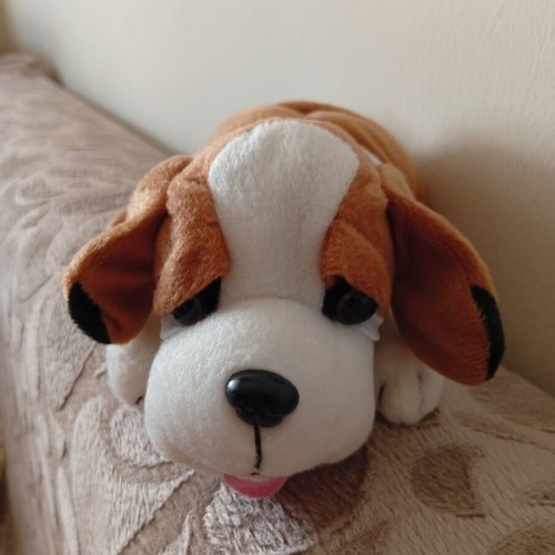Plush dog 21 cm like new