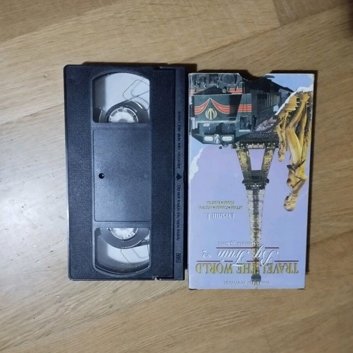 VHS video cassette collection used, pack of 15, movies and documentaries