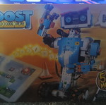 Lego Boost Creative Toolbox 17101 like new, complete set