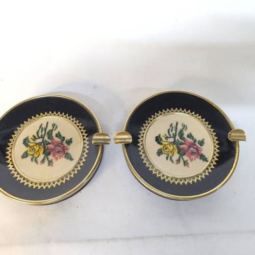 Vintage ashtrays with embroidery like new