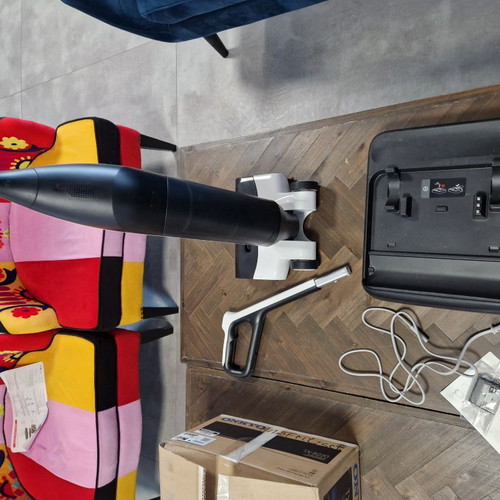 Roborock Flexi Lite cordless stick vacuum cleaner like new, dry & wet