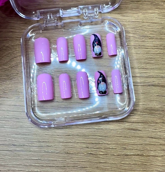press on nails