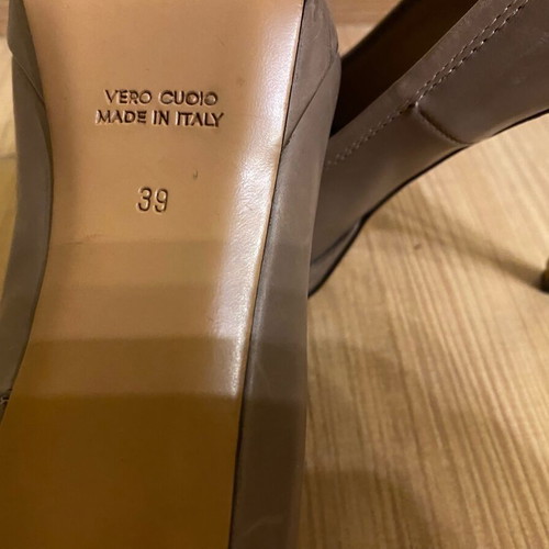 Key Té leather beige pumps size 39 new