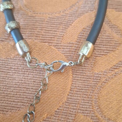 Women's bracelet used rubber with cross charm