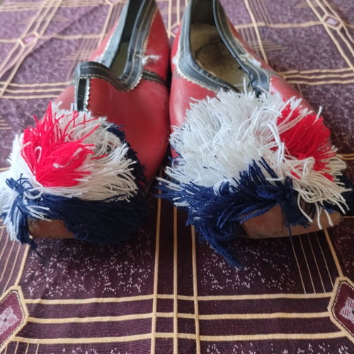 Traditional Leather Tsarouhia Set with Wooden Shoe Trees used, size 41