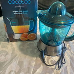 Juicer new with opened packaging