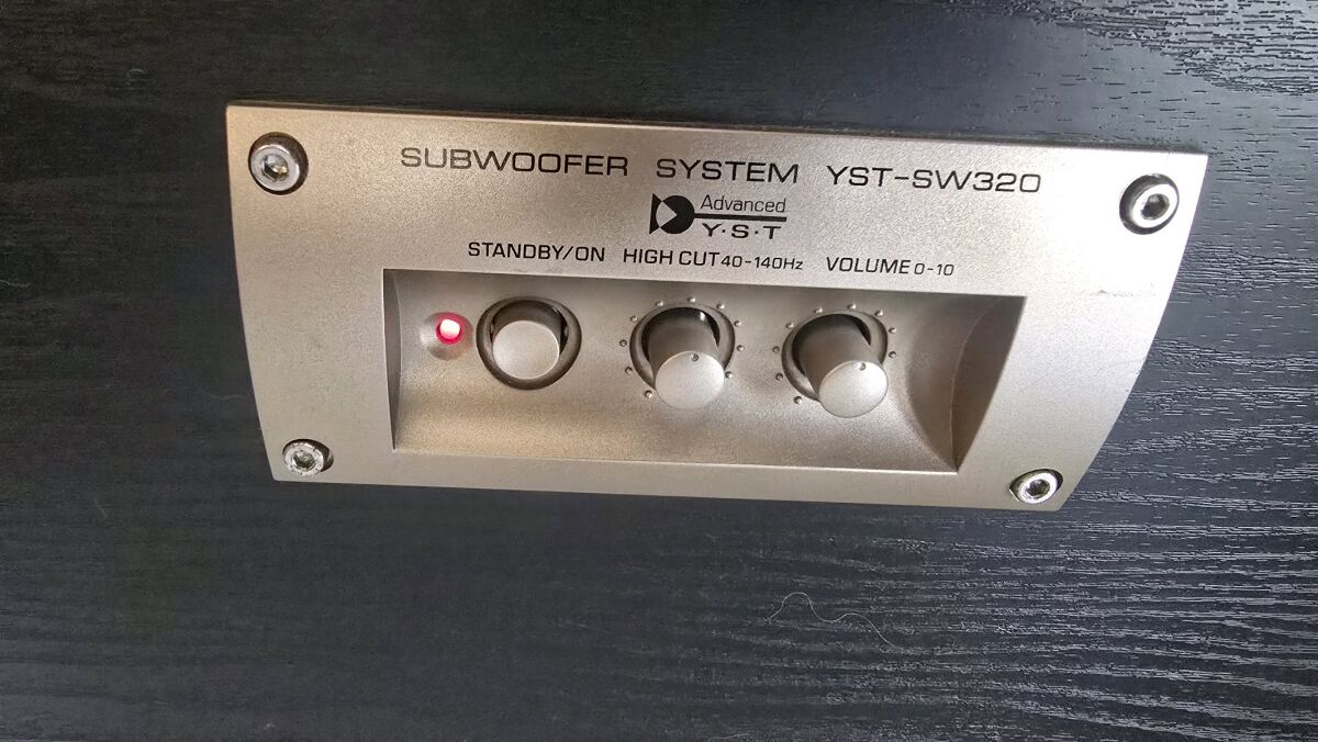 Yamaha YST SW 320 Subwoofer like new - € 230,00 - Vendora.cy
