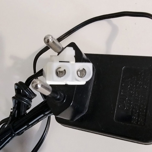 Battery Charger 6V with 2-Pin Mini Tamiya/Molex Plug for RC Toys
