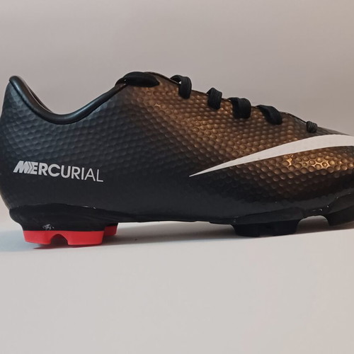 Nike football shoes with studs like new, size 35.5