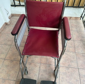 Αναπηρικό αμαξίδιο