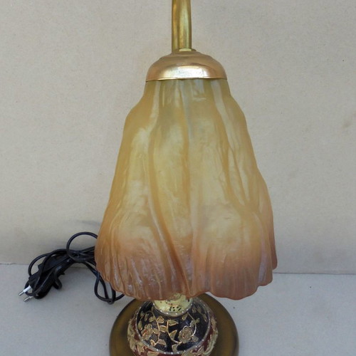Satsuma table lamp with checked wiring