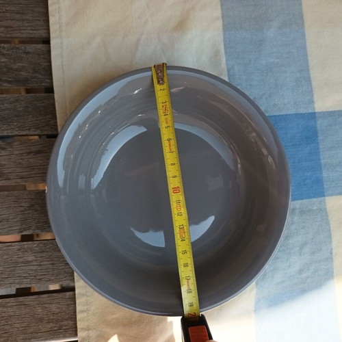 Deep plates set used, 3 gray and 6 white with design, 20cm
