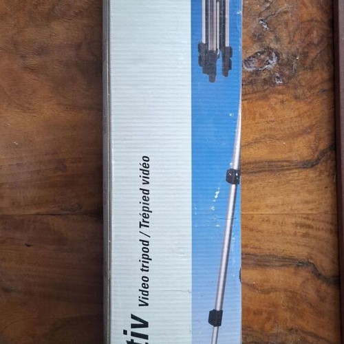Vivanco VS111 tripod like new