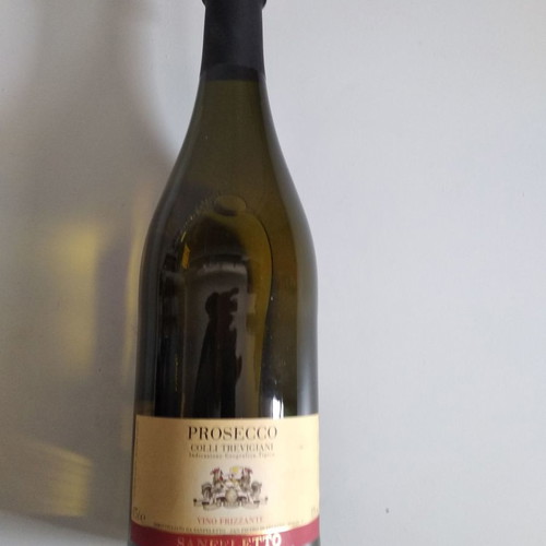 Various sparkling wines used