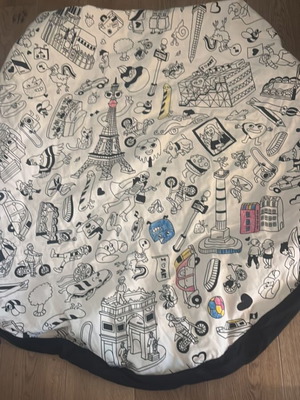 Play & Go Mat Bag 2 in 1 by OMY like new, travel theme
