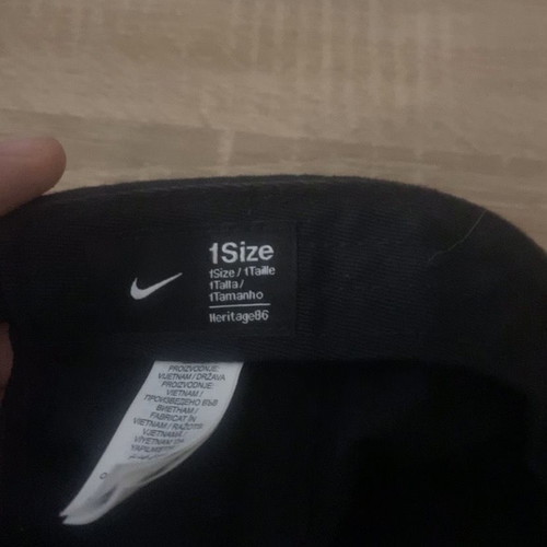 Nike hat new, one size