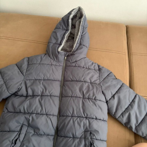 United Colors of Benetton grey padded jacket with plush hood, size 150 cm