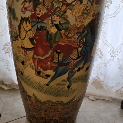 Chinese/Japanese Satsuma floor vase 1.55m like new, handmade
