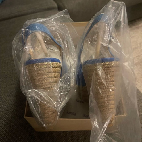 Kanna blue platform sandals size 39 like new