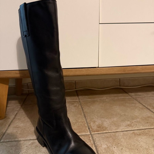 Zara black leather riding boots like new, size 39