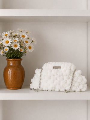 Handmade puffy handbag like new, white with chain strap