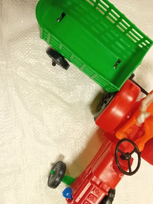 Apergi toys from the 80s like new