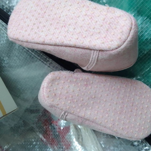 Benneton baby girl hug shoes size 19 like new