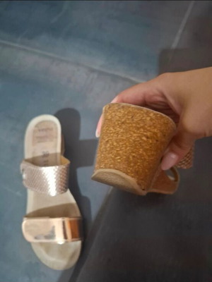 Vesna platform sandals used, size 39, gold, anatomical sole