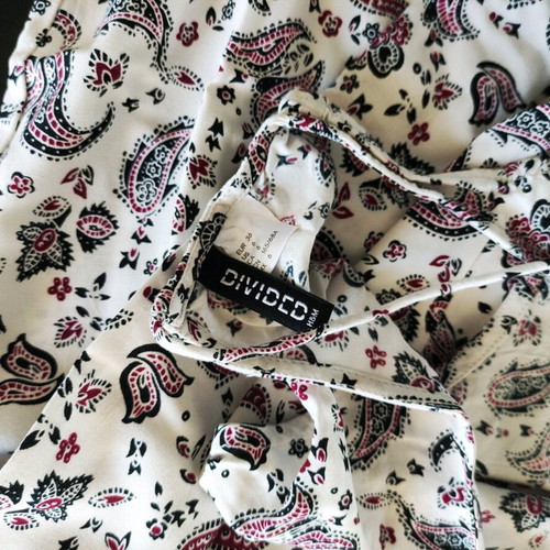 H&M Divided playsuit with paisley print, like new, multicolor, size S