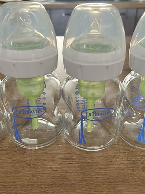Dr. Brown’s Options+ Glass Bottles Set of 4 with Wide Neck 150ml like new