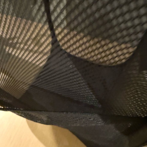 Laundry basket like new, very lightweight and durable