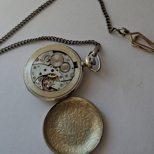 Molnia pocket watch 1970 used, mechanical winding over 48 hours autonomy