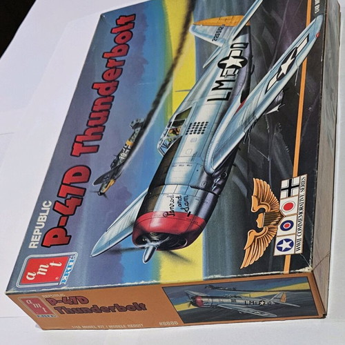 Republic P-47D Thunderbolt Vintage μοντέλο σε κλίμακα 1/48 σαν καινούργιο