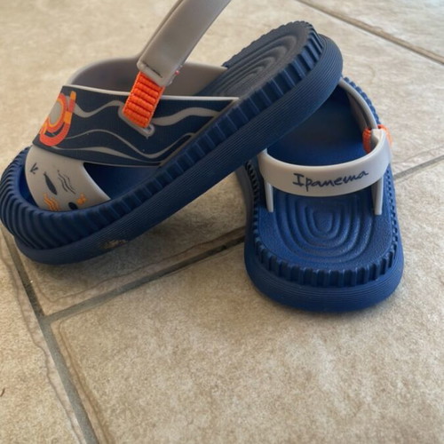 Ipanema beach sandals size 22 like new