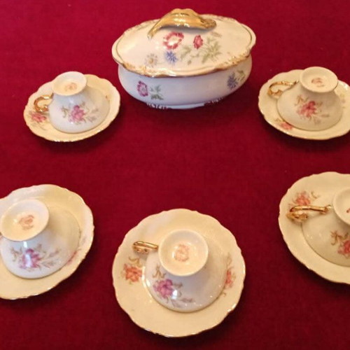 Coffee set like new fine porcelain with sugar bowl