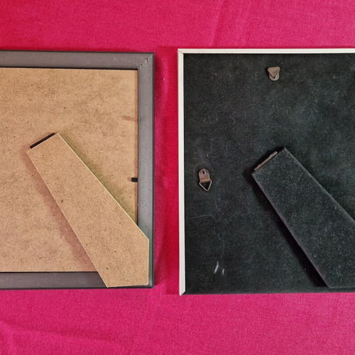 Photo frame set used, metal and plastic, pack of 2