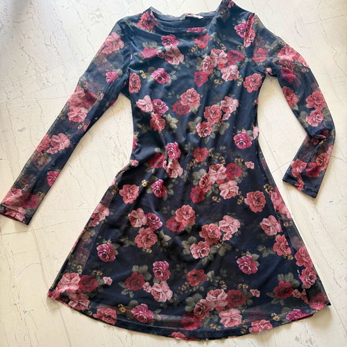 Stradivarius floral mini dress like new with sheer sleeves