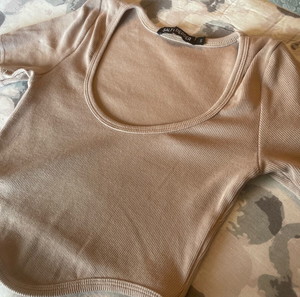 salt and pepper jeans small top