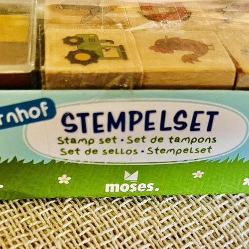 Moses wooden farm stamp set used, 8 pieces with ink pad