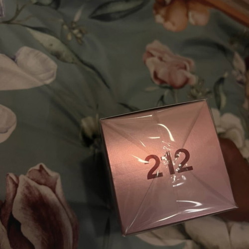Carolina Herrera 212 Sexy Eau de Parfum 100 ml new